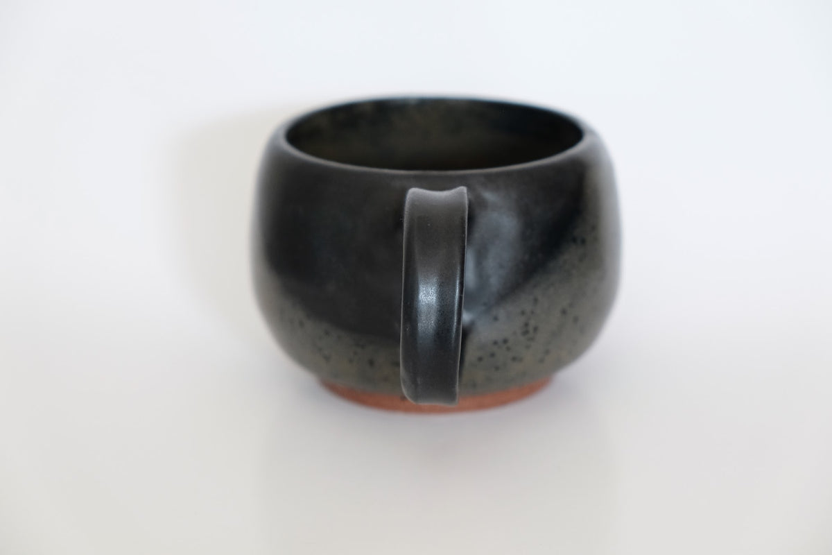 Hearth Mug in Obsidian & Iron Dust