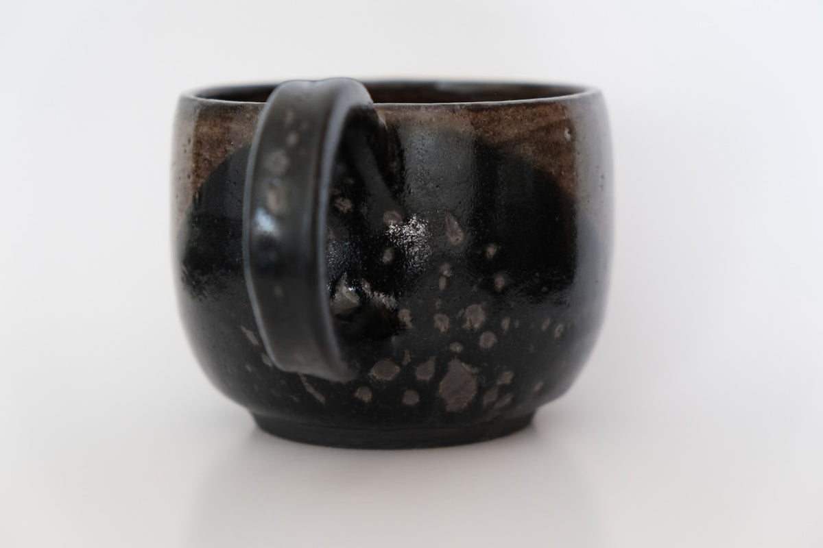 Hearth Mug in Grey & Crater Black