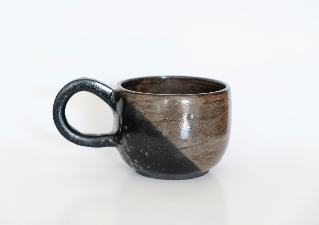 Hearth Mug in Grey & Crater Black