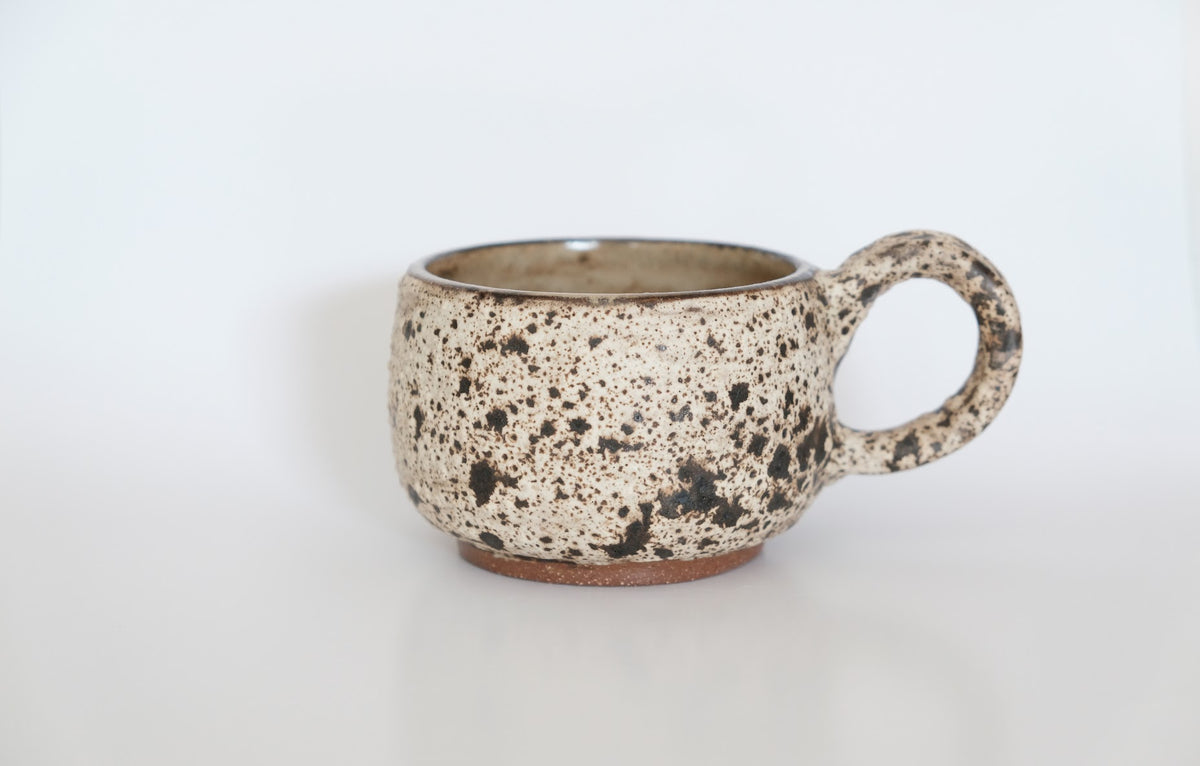 Hearth Mug in Weathered Cream