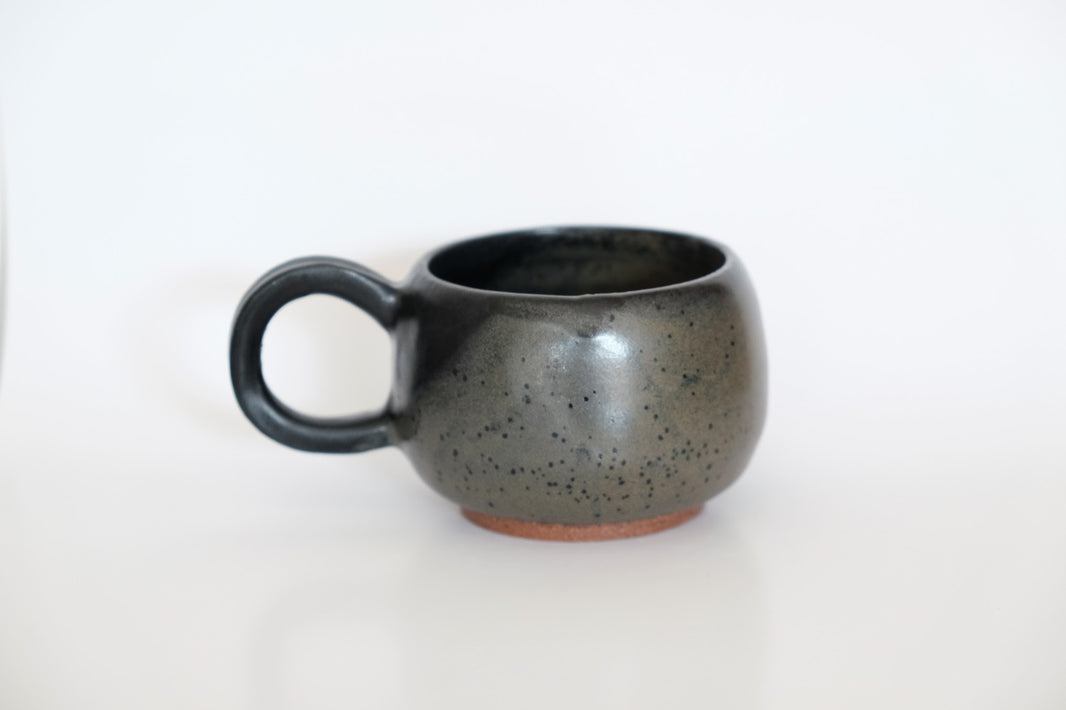 Hearth Mug in Obsidian & Iron Dust