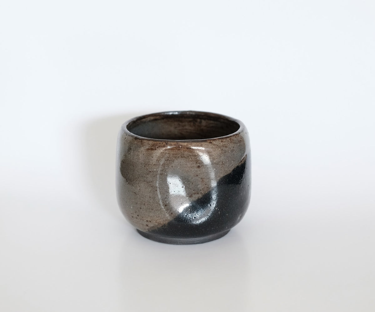 Imprinted Cup in Grey & Crater Black