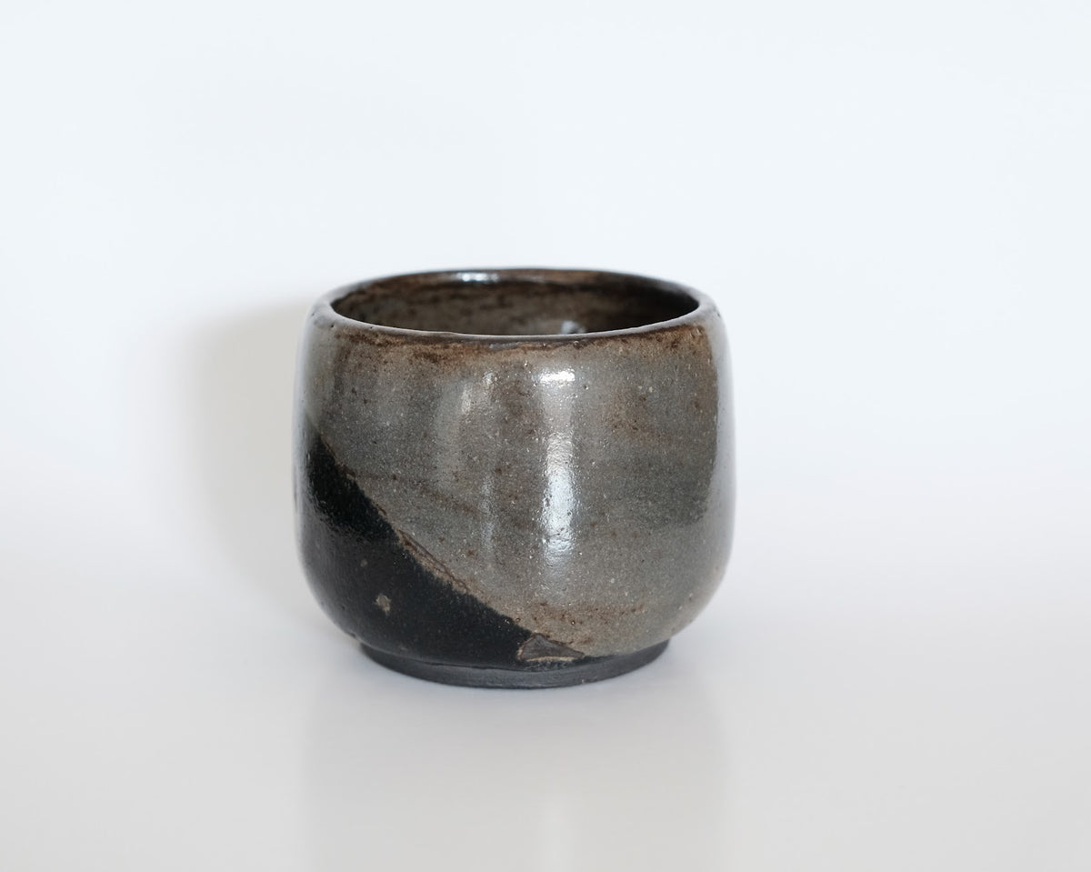Imprinted Cup in Grey & Crater Black