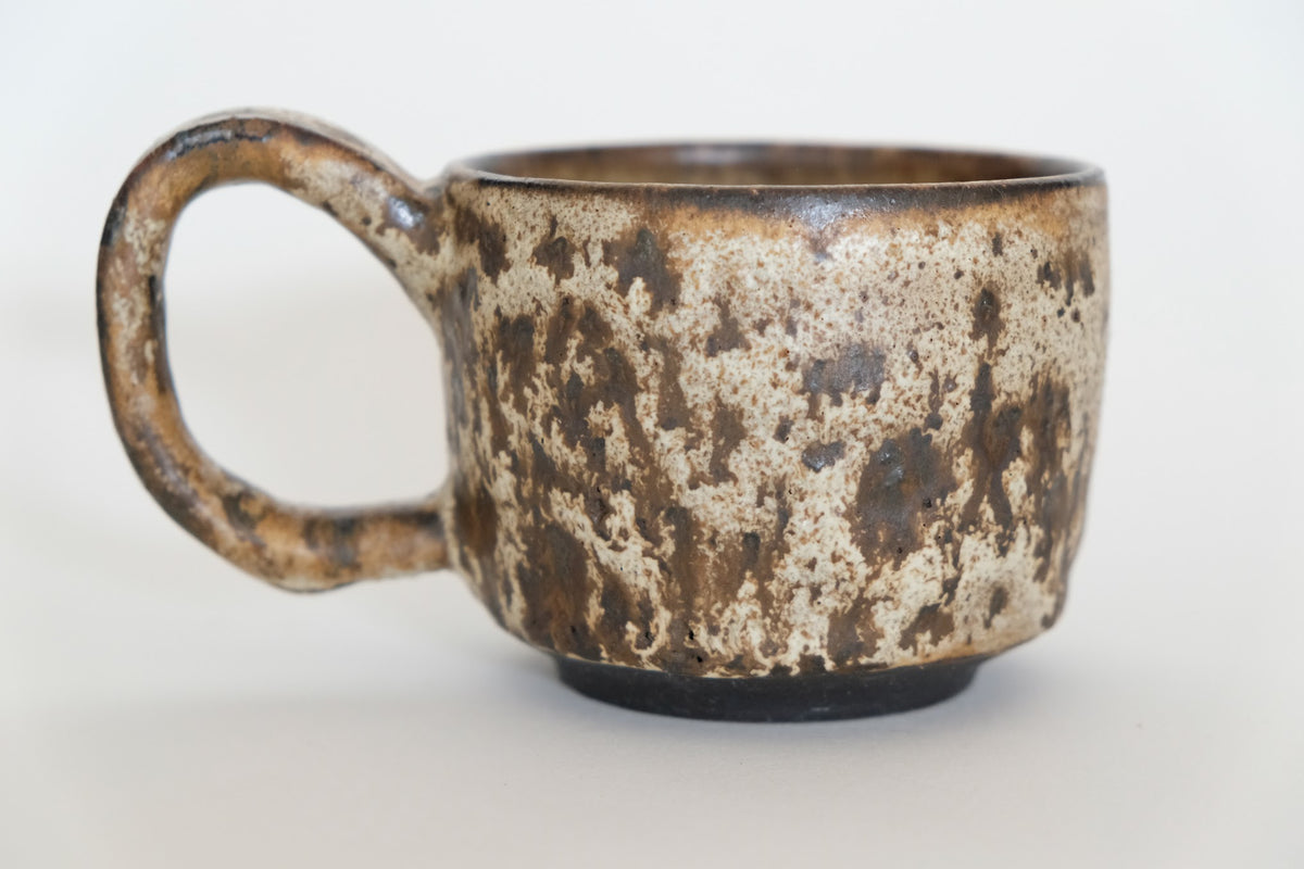 Hearth Mug in Weathered Wood no. 1